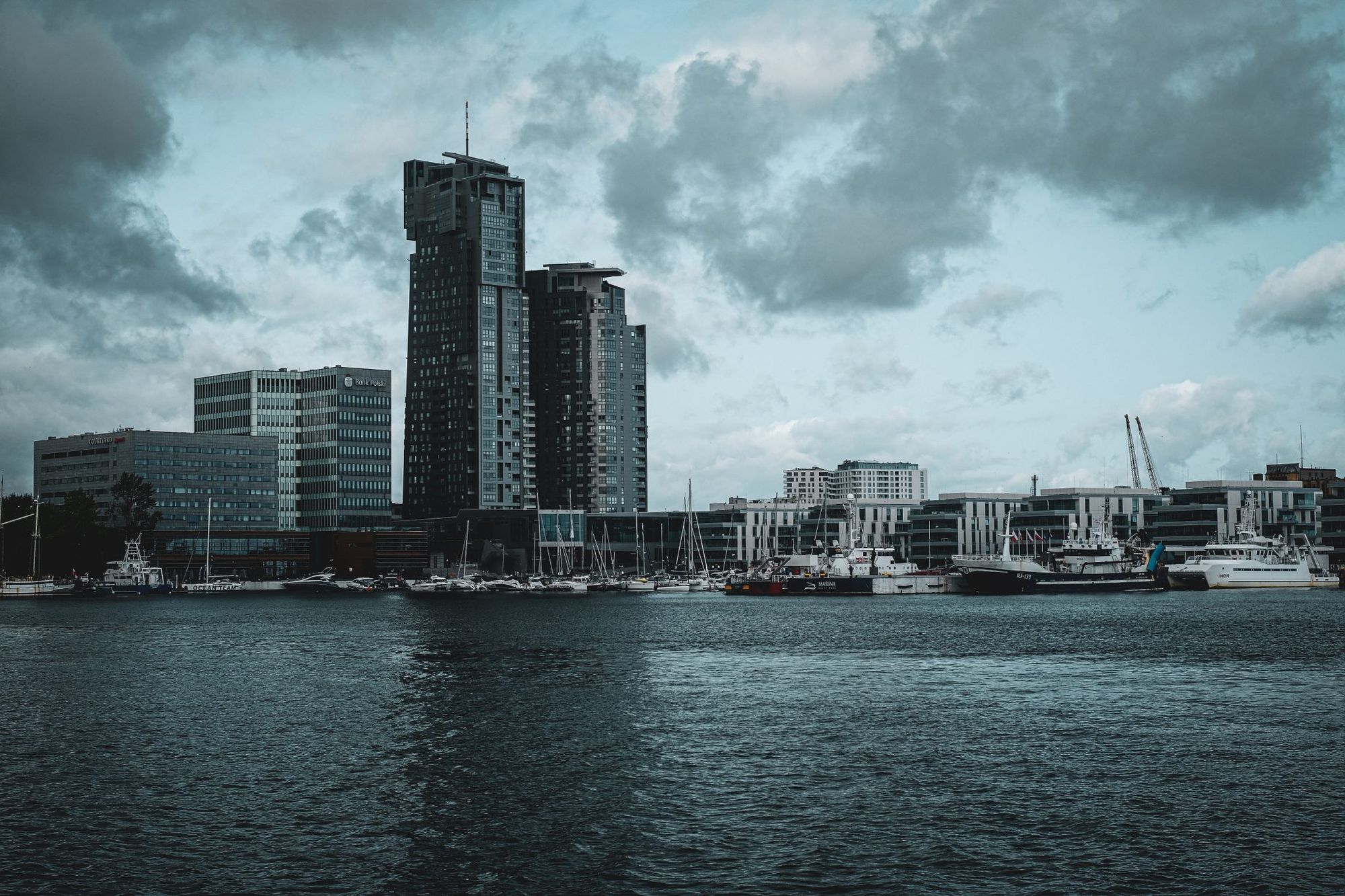 Jedyny wieżowiec w mieście